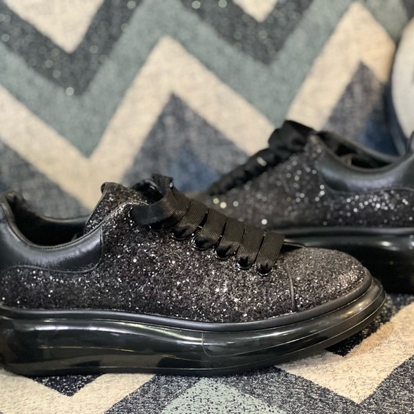 Alexander McQueen Men’s Glitter Transparent Sole Oversized Sneakers - Picture 3 of 5